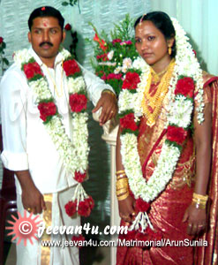 ARUN SUNILA MARRIAGE PHOTOGRAPHS at Mariamman Kovil Auditorium Ettumanoor Near Ettumanoor Temple 